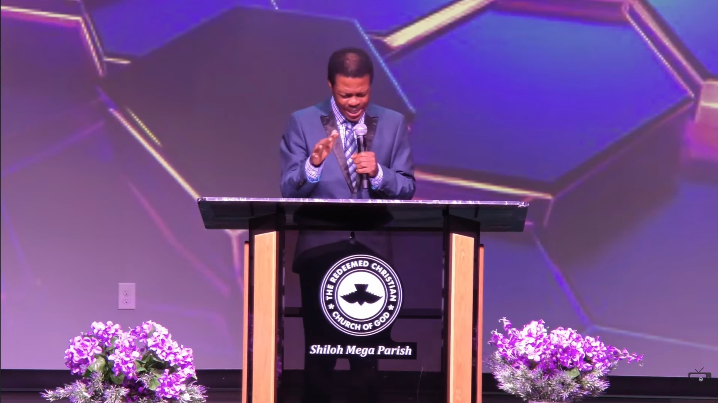 Pastor Babarinde preaching at Shiloh Mega Parish